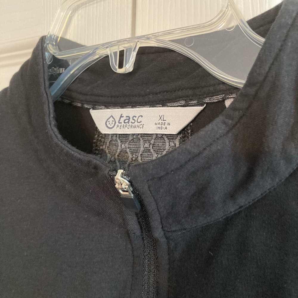 Tasc Performance Half Zip - Picture 2 of 7